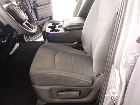 Used 2021 RAM 1500 Tradesman w/ Tradesman SXT Package image 9