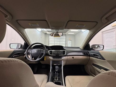 Used 2014 Honda Accord LX image 19
