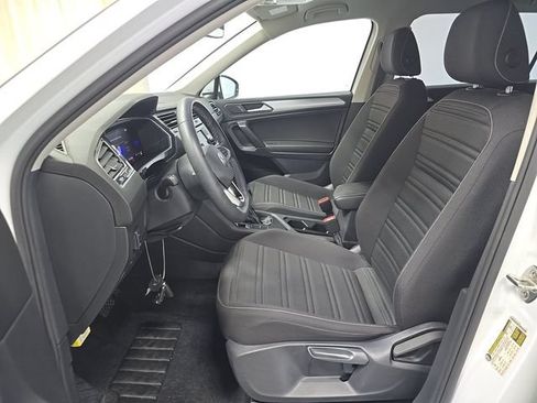 Used 2022 Volkswagen Tiguan S FWD image 4