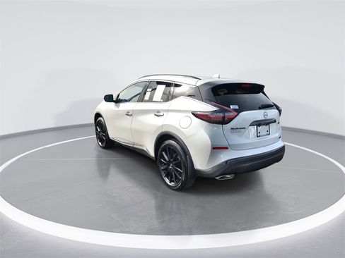 Used 2024 Nissan Murano SV w/ SV Midnight Edition Package image 6