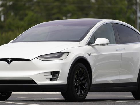 Used 2020 Tesla Model X Long Range AWD/4WD image 36