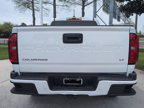 Used 2022 Chevrolet Colorado LT w/ Fleet Safety Package image 9