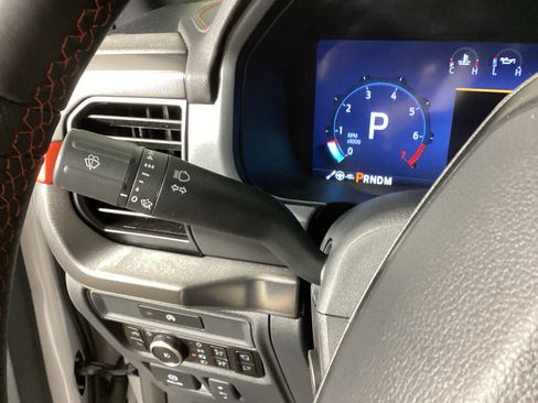 Used 2025 Ford F150 Raptor AWD/4WD image 23