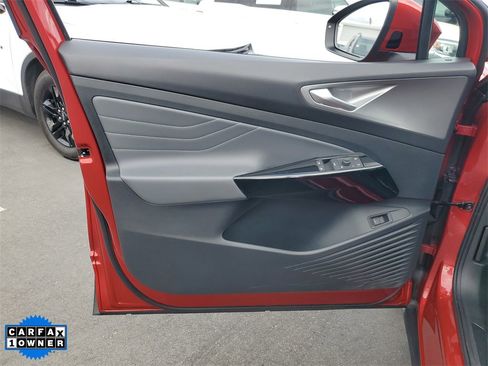 Used 2024 Volkswagen ID.4 S image 19