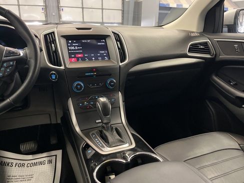 Used 2017 Ford Edge SEL w/ Equipment Group 201A image 24