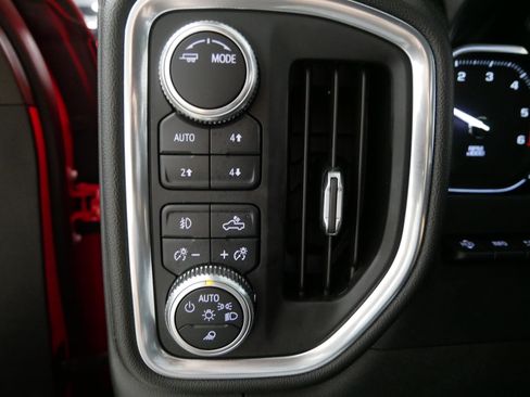 Used 2021 GMC Sierra 1500 AT4 w/ AT4 Value Package image 26