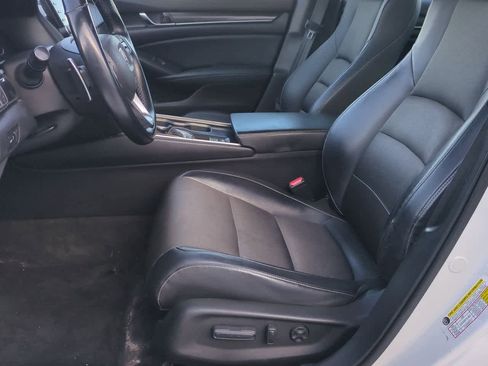 Used 2018 Honda Accord Sport image 15