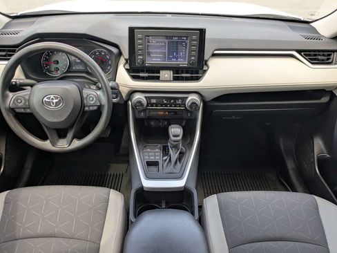 Used 2022 Toyota RAV4 XLE AWD/4WD image 14