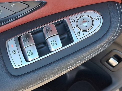 Used 2020 Mercedes-Benz GLC 300 image 21