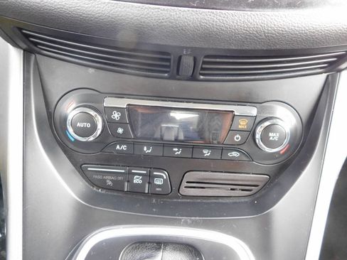 Used 2016 Ford C-MAX SE image 11