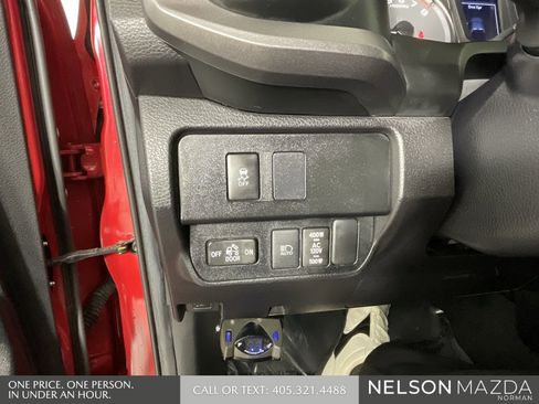 Used 2022 Toyota Tacoma TRD Sport w/ Technology Package image 41