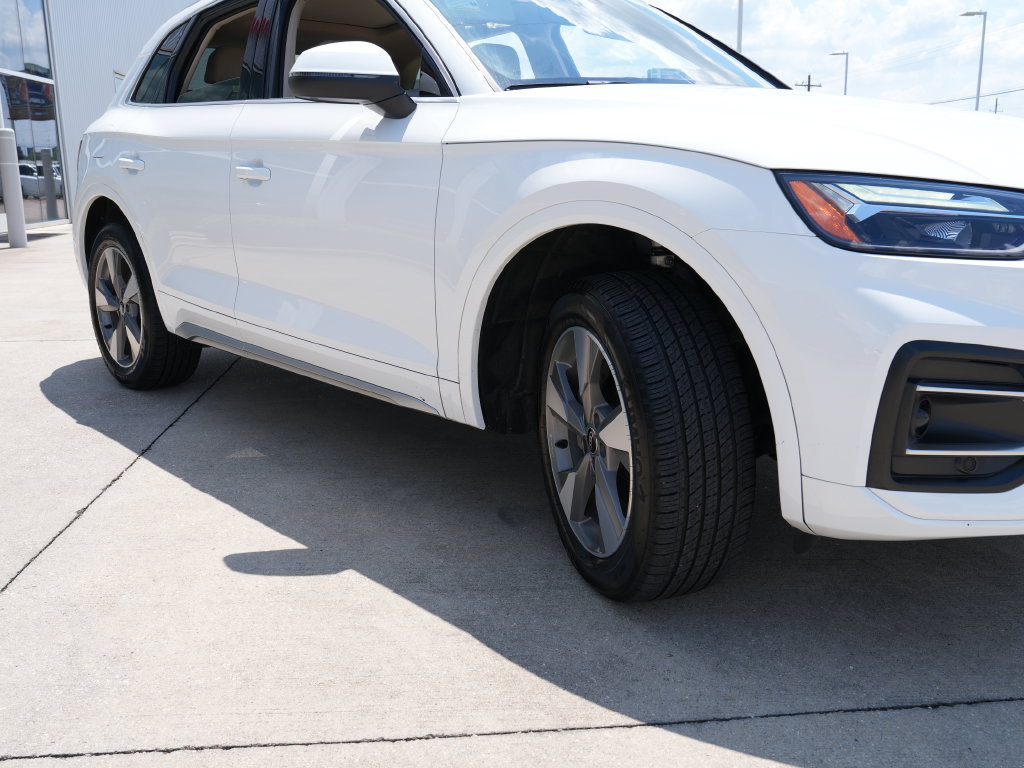Used 2023 Audi Q5 2.0T Premium Plus w/ Premium Plus Package AWD/4WD image 11