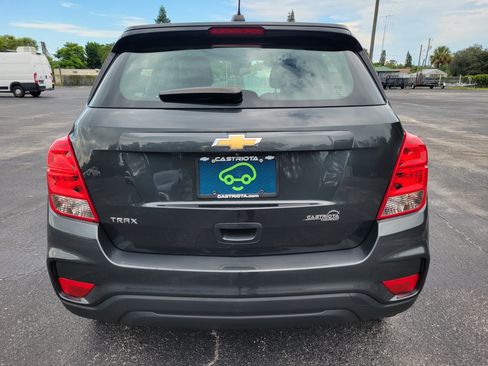 Used 2019 Chevrolet Trax LS FWD image 6