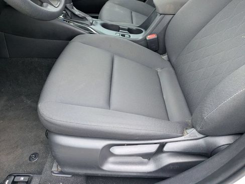 Used 2024 Toyota Corolla LE FWD image 13