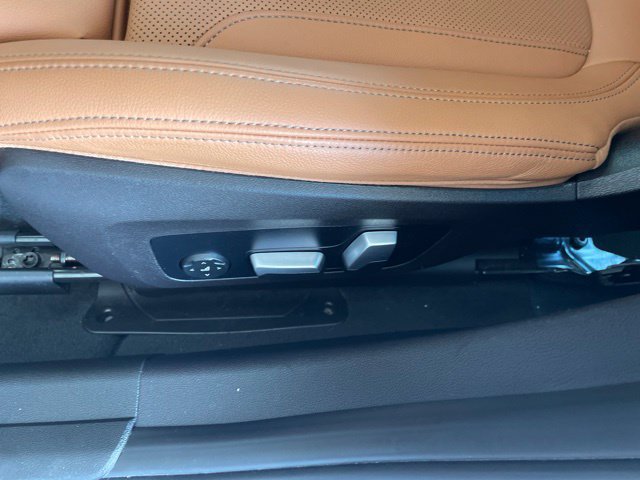 Used 2023 BMW 330i xDrive Sedan w/ Driving Assistance Package AWD/4WD image 18