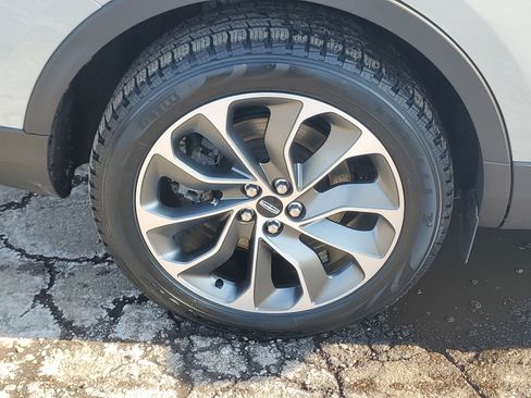 Certified 2023 Lincoln Nautilus Reserve w/ Equipment Group 201A image 7