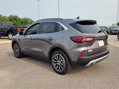New 2025 Ford Escape Base image 8