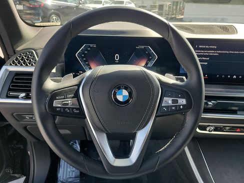 Used 2026 BMW X5 xDrive40i w/ Parking Assistance Package AWD/4WD image 25