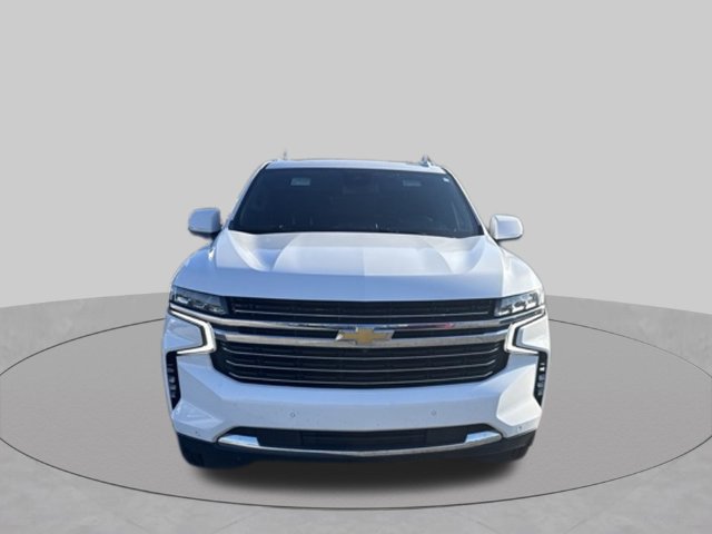 Used 2024 Chevrolet Suburban LT w/ LT Signature Plus Package AWD/4WD image 2