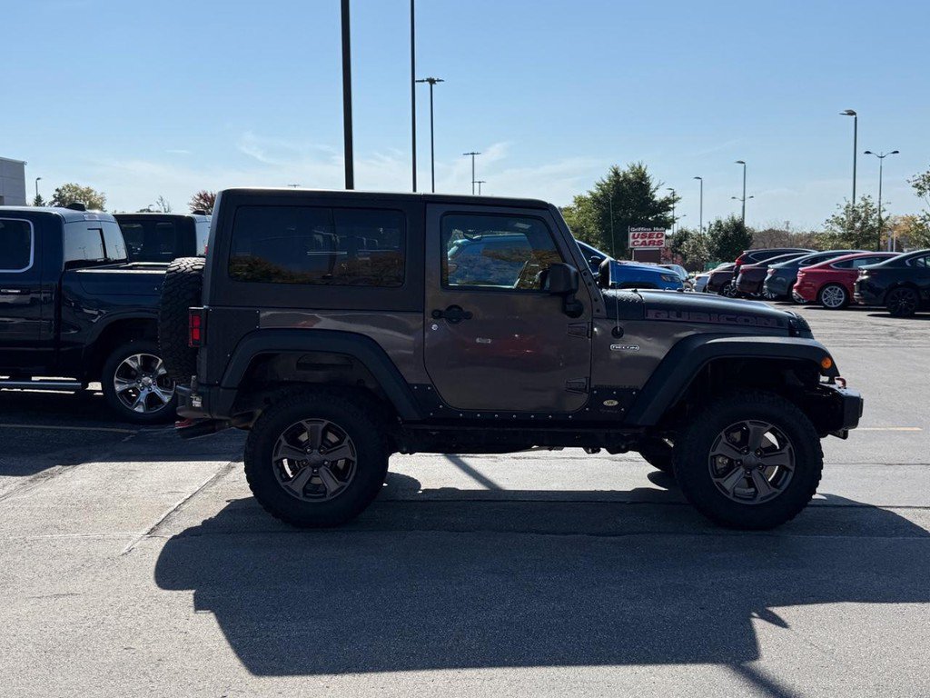 Used 2017 Jeep Wrangler Rubicon AWD/4WD image 2