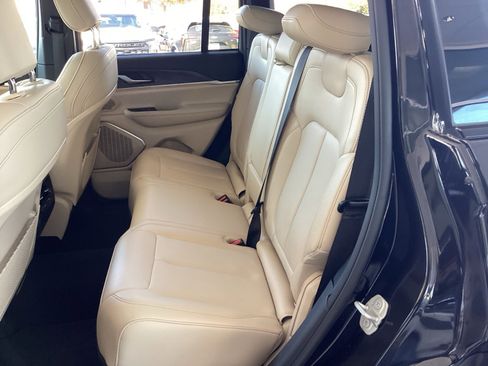 Used 2023 Jeep Grand Cherokee 4xe image 15