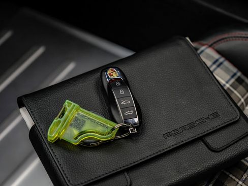 Used 2019 Porsche 718 Cayman GTS RWD image 98