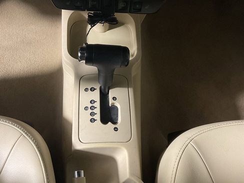 Used 2008 Volkswagen Beetle SE image 17