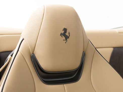 Certified 2019 Ferrari Portofino image 61
