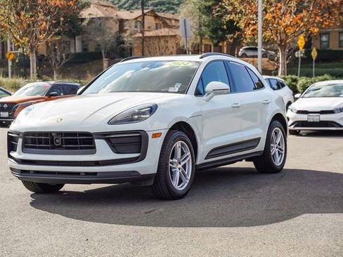 Used 2024 Porsche Macan image 4