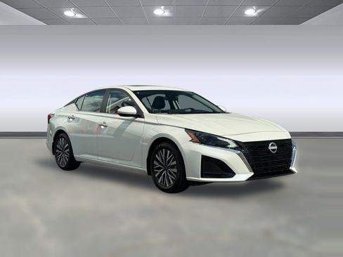 New 2025 Nissan Altima 2.5 SV w/ SV Premium Package image 6