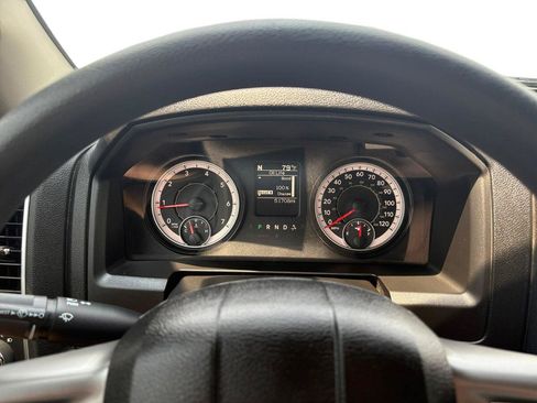 Used 2024 RAM 1500 Classic SLT AWD/4WD image 16