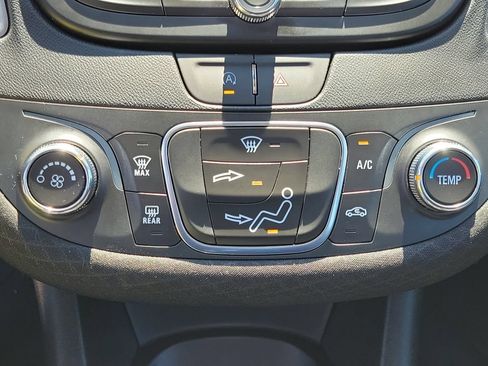 Used 2023 Chevrolet Malibu LS w/ LPO, Floor Liner Package FWD image 25