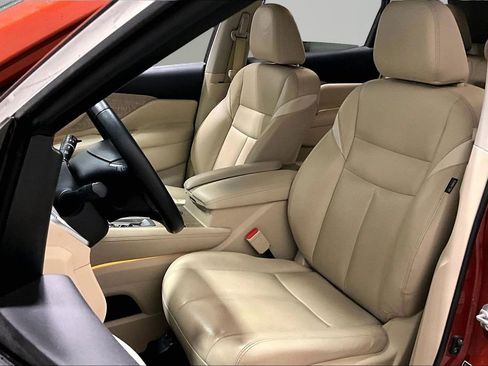 Used 2019 Nissan Murano S image 21