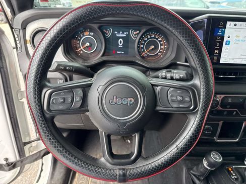 Used 2024 Jeep Wrangler Sport AWD/4WD image 16