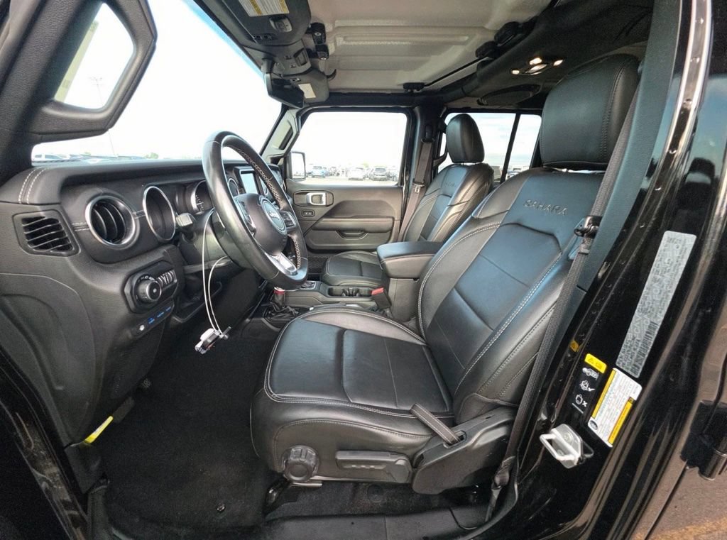Used 2022 Jeep Wrangler Unlimited Sahara AWD/4WD image 5