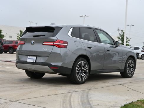 Used 2025 BMW X3 xDrive30i AWD/4WD image 9