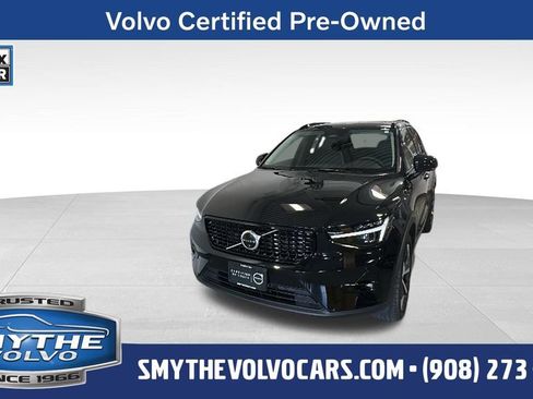 Certified 2026 Volvo XC40 B5 Plus AWD/4WD image 1