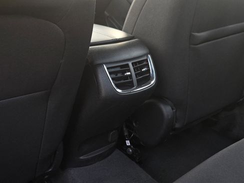 Used 2024 Chevrolet Malibu LT image 26