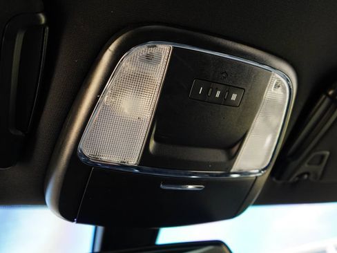 Used 2019 Dodge Charger GT RWD image 12
