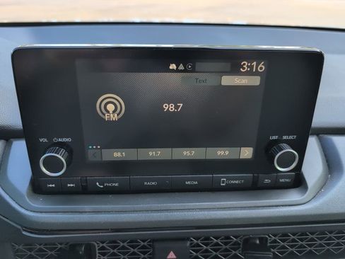 Certified 2023 Honda Accord LX image 23