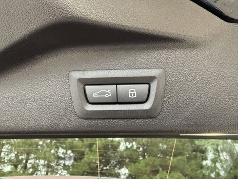 New 2026 BMW X5 M60i image 16