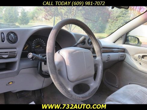 Used 1997 Chevrolet Lumina w/ Preferred Equipment Group 1 FWD image 6