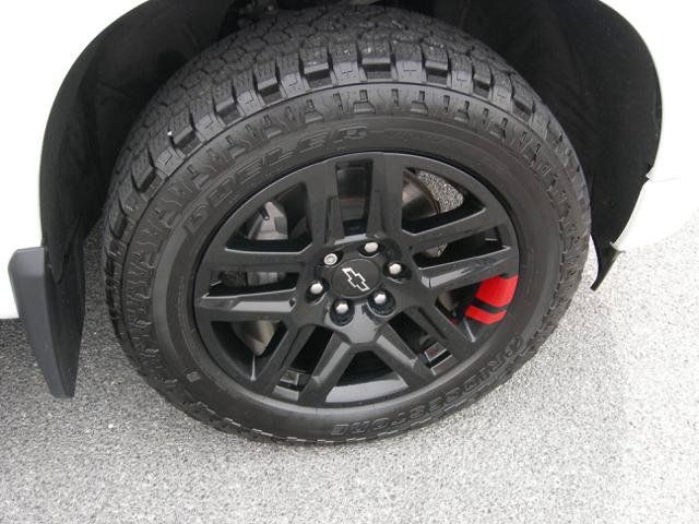 Used 2022 Chevrolet Silverado 1500 RST w/ Redline Edition AWD/4WD image 6