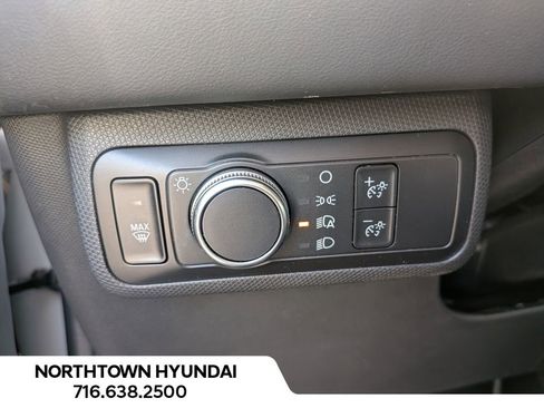 Used 2021 Ford Mustang Mach-E Select w/ Comfort/Appearance Package AWD/4WD image 28