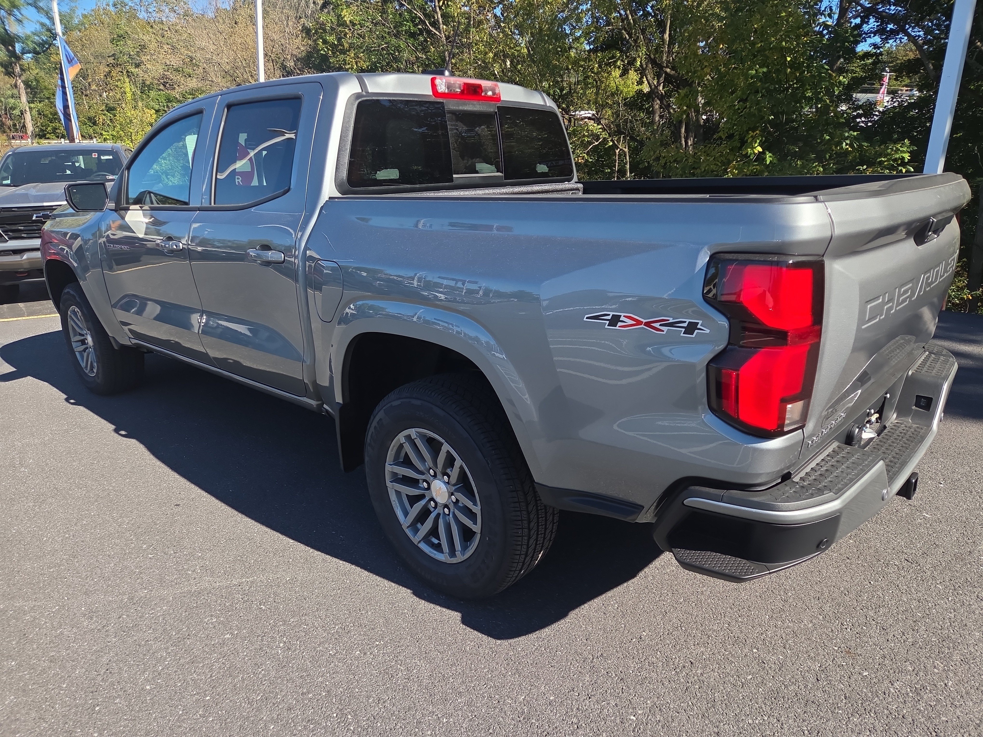 New 2026 Chevrolet Colorado LT w/ LT Convenience Package AWD/4WD image 4
