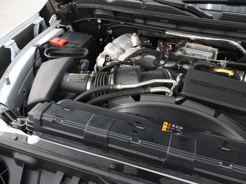 Used 2022 GMC Sierra 3500 Denali w/ Denali Ultimate Package AWD/4WD image 25