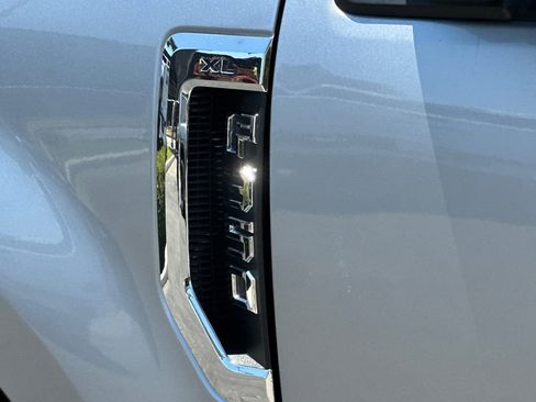 Used 2022 Ford F350 XL w/ Trailer Tow Package image 24