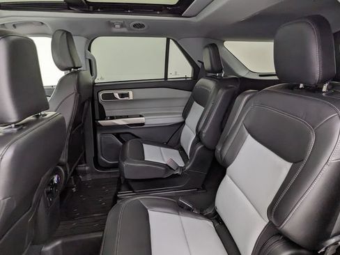 Certified 2023 Ford Explorer XLT w/ Equipment Group 202A AWD/4WD image 36