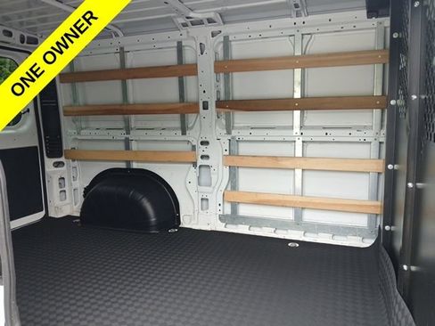 Used 2025 RAM ProMaster 2500 w/ U-Haul Equipment Group FWD image 10