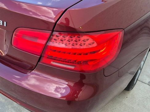 Used 2011 BMW 328i xDrive Coupe AWD/4WD image 24